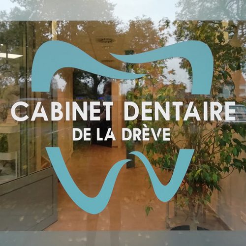 vitrine dentiste Limme Tournai